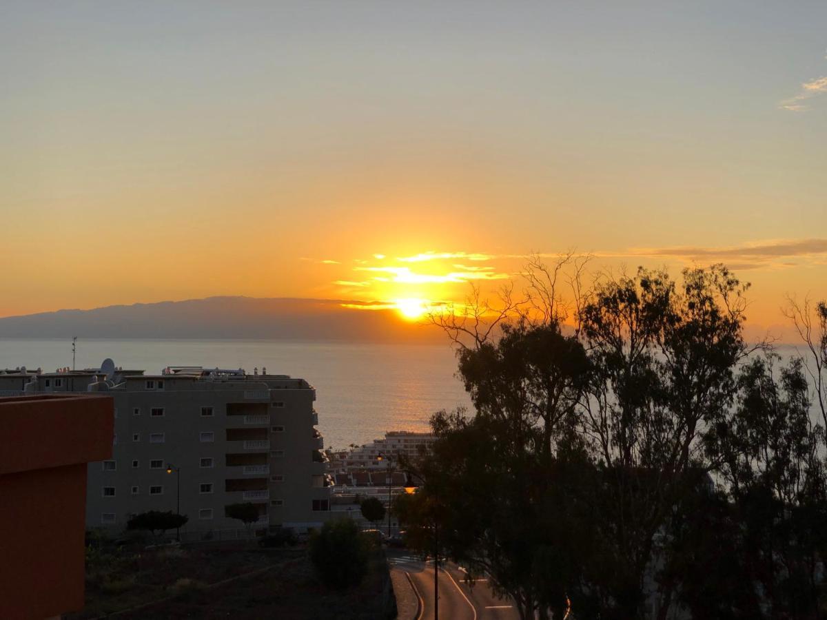 Panorama Ocean View Gigantes Apartment Santiago Del Teide Luaran gambar